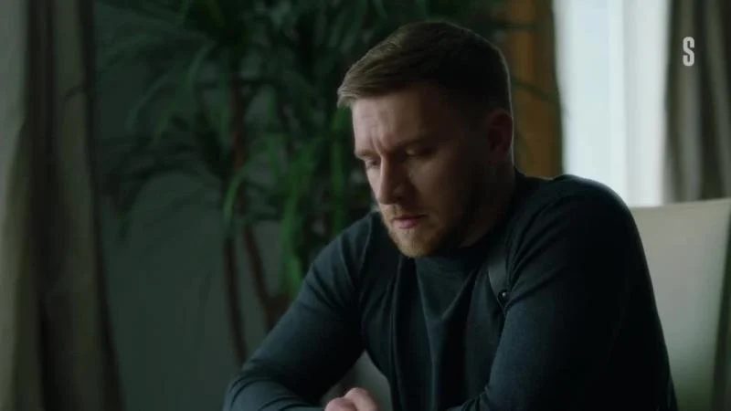 Кадры из сериала Смычок (2021)